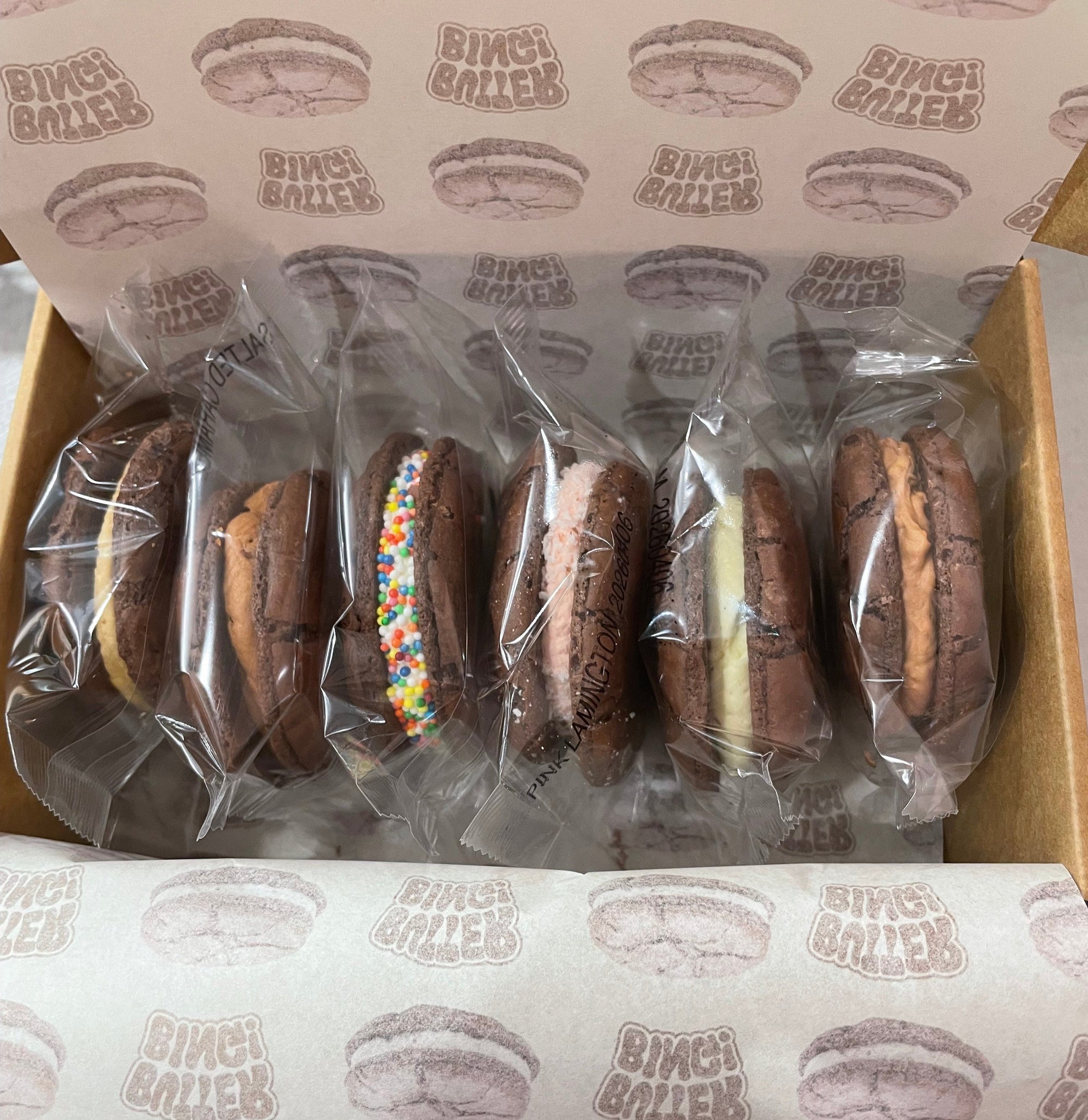 Signature flavours mixed box